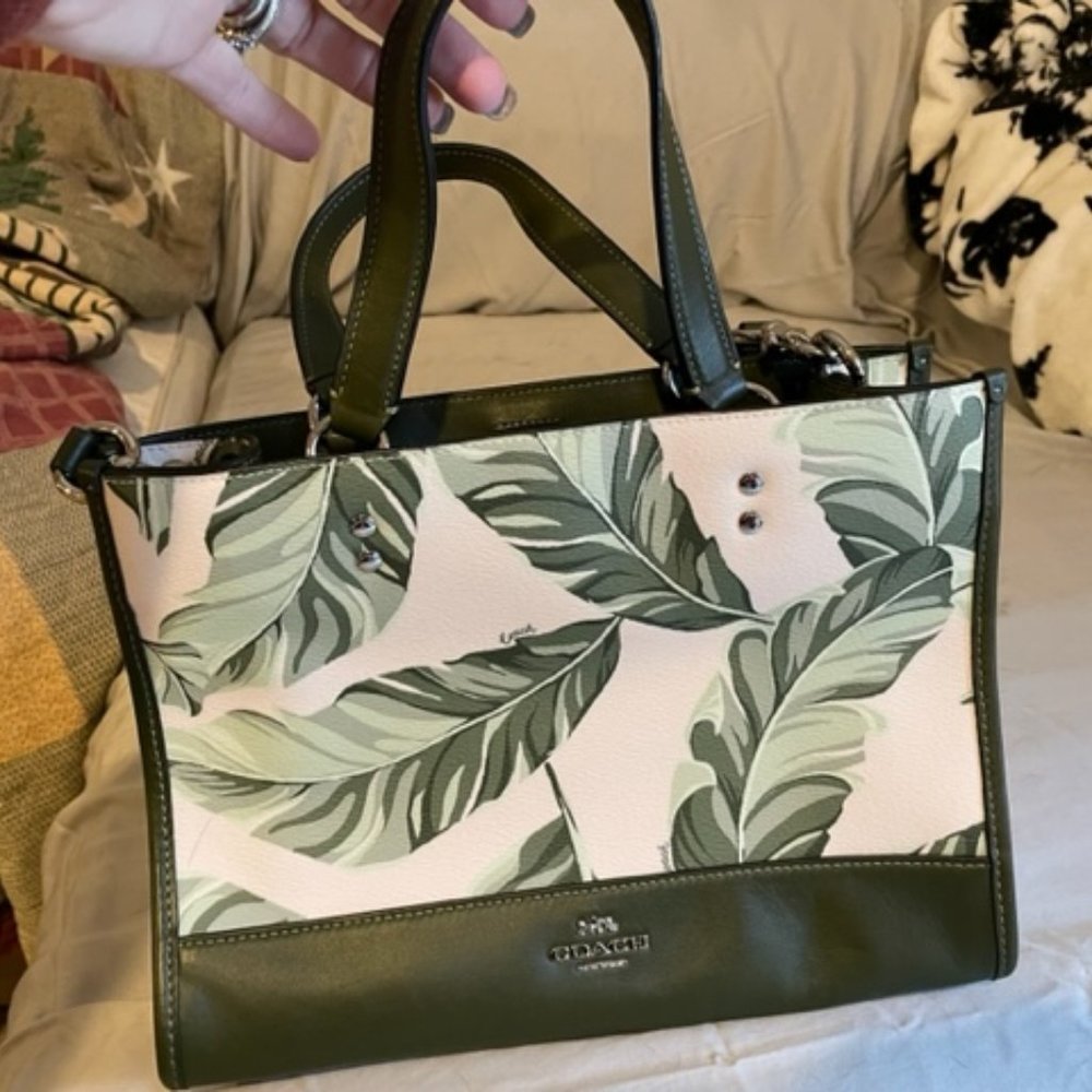 Hand bag